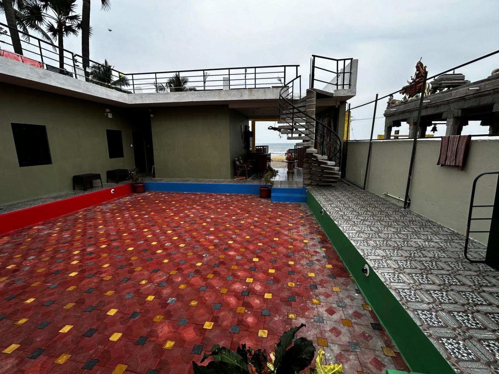 Le'Sap Beach Resort Puducherry Buitenkant foto